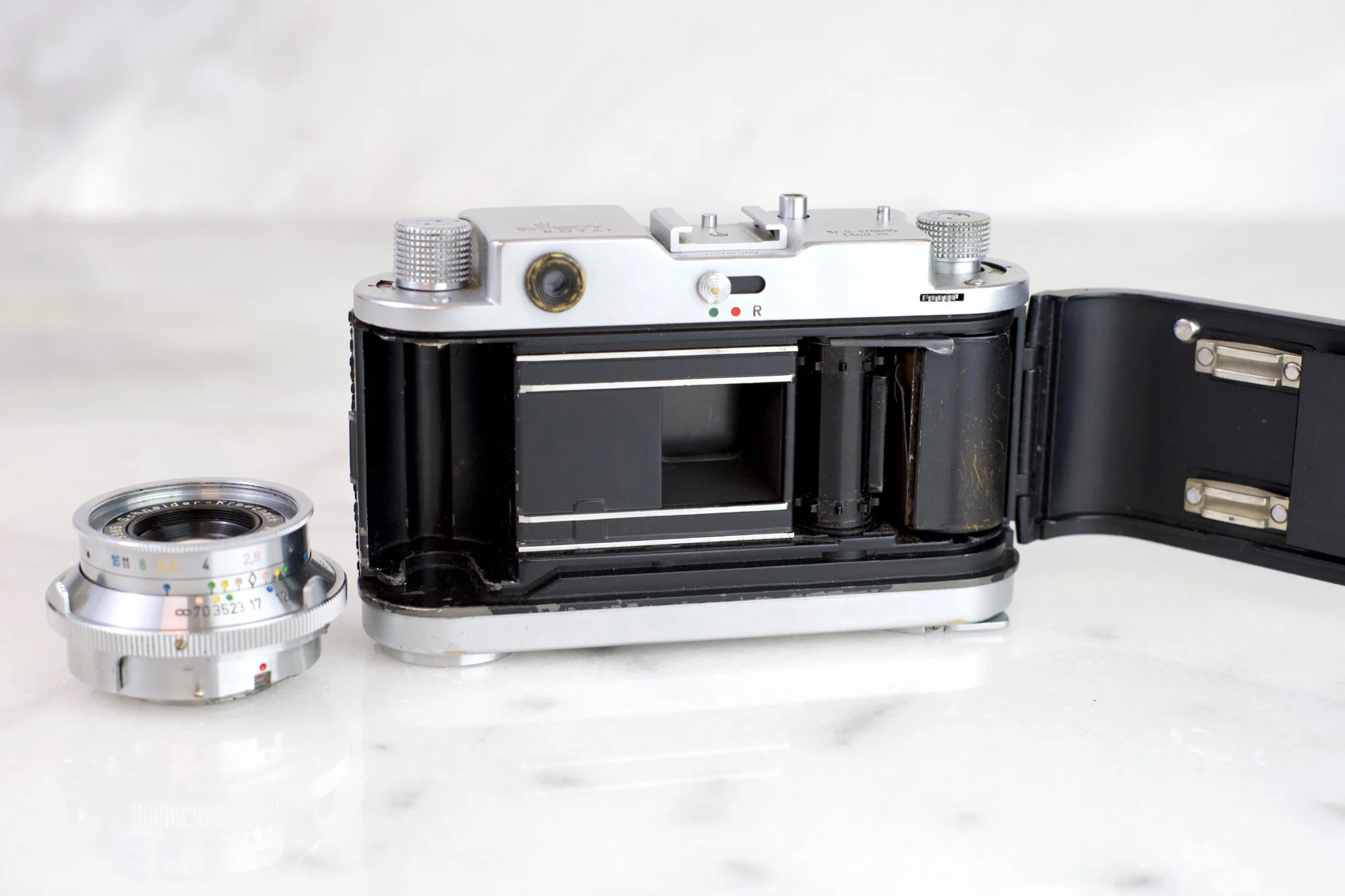 Robot Royal 24 Square Format 35mm Film Rangefinder Camera with
